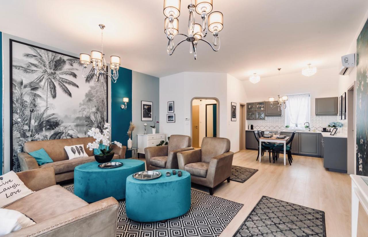 Monarchia Apartman Grand Mosonmagyaróvár Eksteriør bilde